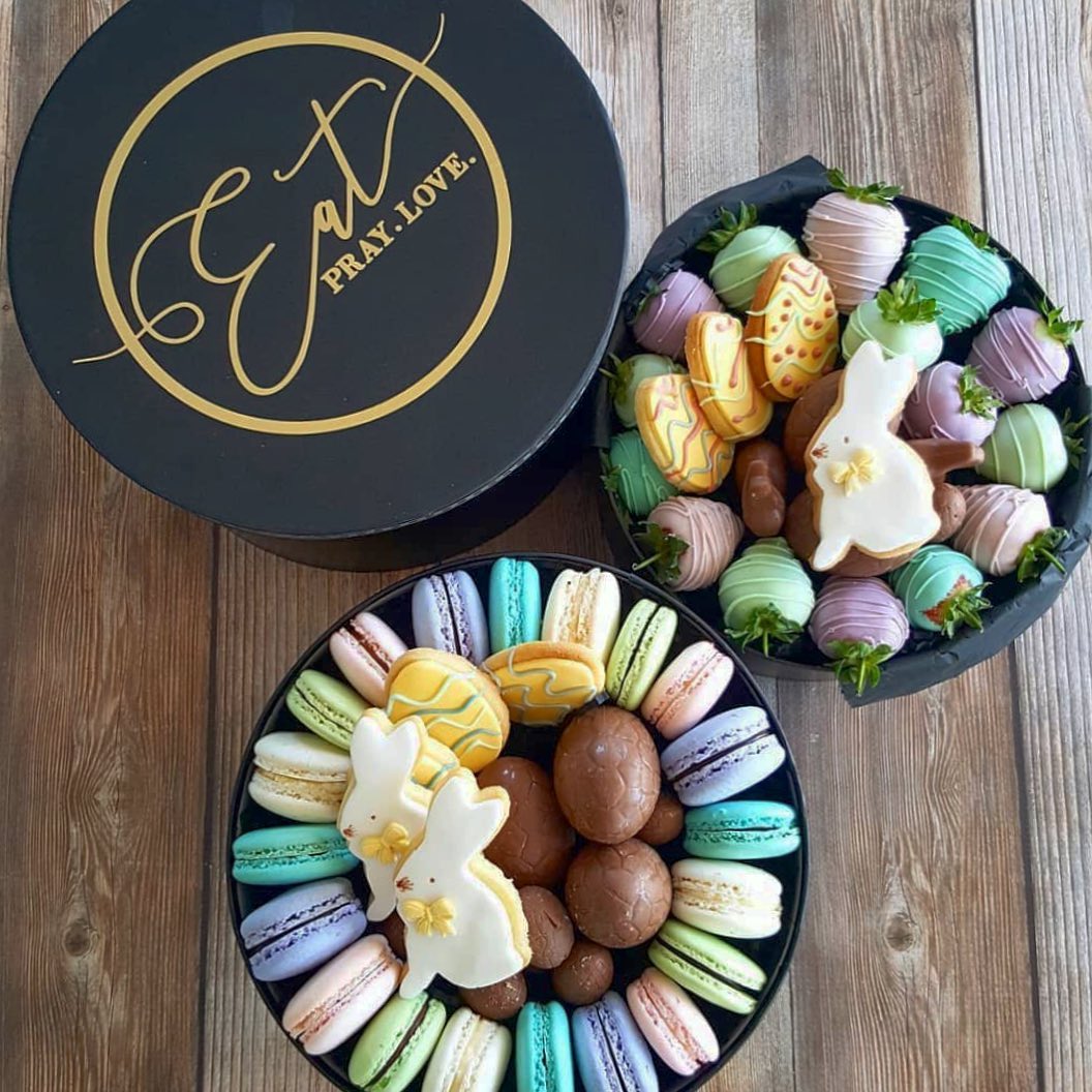 Macaron & Strawberry Easter Gift Box Set - Macaron Delights Sydney